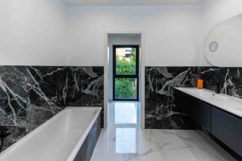 Villa for sale in Santa Ponsa, Mallorca, Spain 4 bedrooms, 380 sq.m. No. 142672 - photo 28