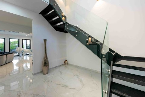 Villa for sale in Santa Ponsa, Mallorca, Spain 4 bedrooms, 380 sq.m. No. 142672 - photo 21