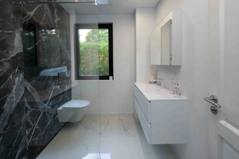 Villa for sale in Santa Ponsa, Mallorca, Spain 4 bedrooms, 380 sq.m. No. 142672 - photo 25