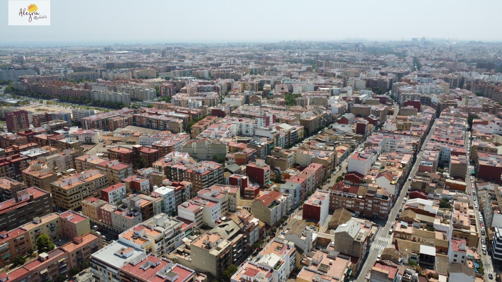 Liikekiinteistö Valencia, Espanja 1 makuuhuone, 44 m2 No. 183021