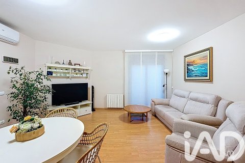 Huoneisto Tordera, Barcelona, Espanja 2 makuuhuonetta, 92 m2 No. 152503