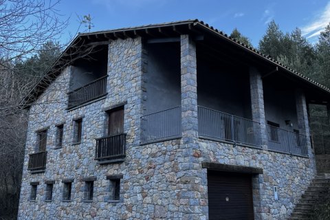 Talo Girona, Espanja 4 makuuhuonetta, 253 m2 No. 152509