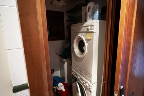 Dom w Girona, Hiszpania 4 sypialnie, 253 mkw. nr 152509 – zdjęcie 12