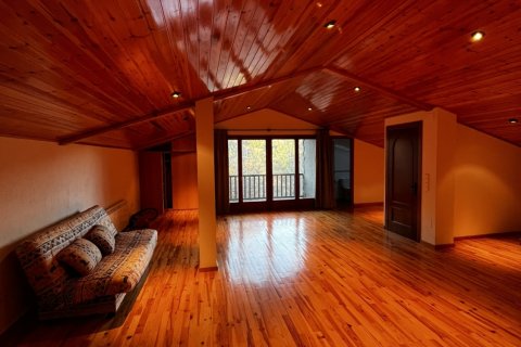 Dom w Girona, Hiszpania 4 sypialnie, 253 mkw. nr 152509 – zdjęcie 19