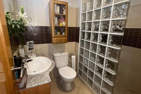Apartment for sale Torrevieja, Alicante, Spain 4 bedrooms, 167 sq.m. No. 115474 - photo 10