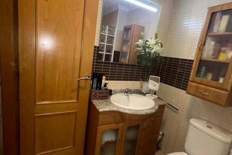 Apartment for sale Torrevieja, Alicante, Spain 4 bedrooms, 167 sq.m. No. 115474 - photo 9