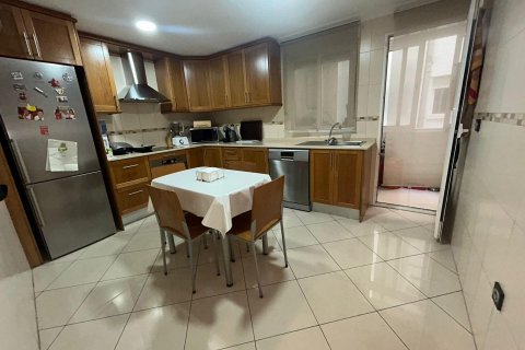 Apartment for sale Torrevieja, Alicante, Spain 4 bedrooms, 167 sq.m. No. 115474 - photo 12