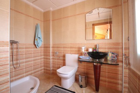 Villa in vendita Orihuela, Alicante, Spagna 4 camere da letto, 315 mq. N° 115470 - foto 16