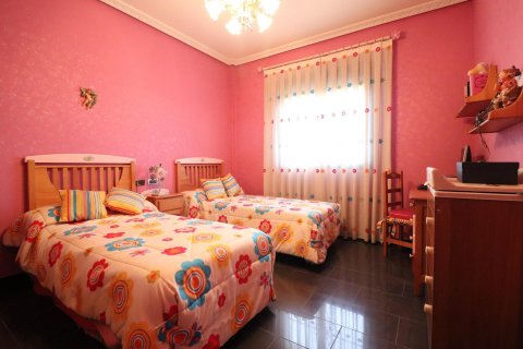 Villa in vendita Orihuela, Alicante, Spagna 4 camere da letto, 315 mq. N° 115470 - foto 11
