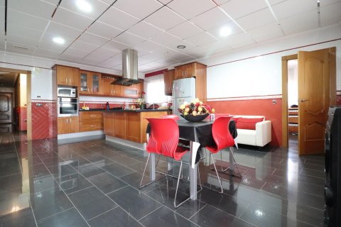 Villa in vendita Orihuela, Alicante, Spagna 4 camere da letto, 315 mq. N° 115470 - foto 4