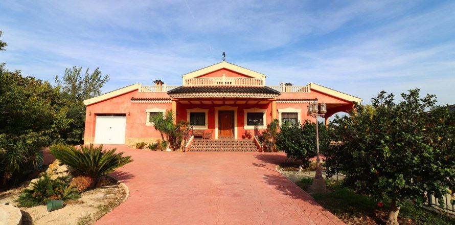 Villa Orihuela, Alicante, Spagna 4 camere da letto, 315 mq. N° 115470