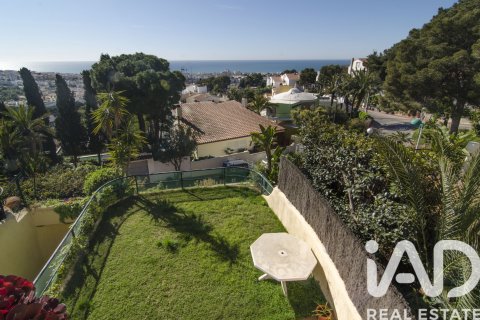 Kaupunkipientalo myytävänä Sitges, Barcelona, Espanja, 5 makuuhuonetta, 201 m2 No. 172789 - kuva 6
