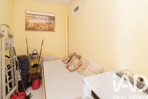 Kaupunkipientalo myytävänä Sitges, Barcelona, Espanja, 5 makuuhuonetta, 201 m2 No. 172789 - kuva 26