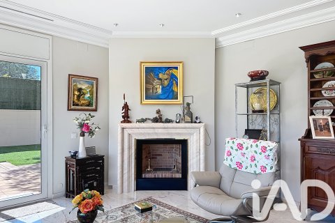 Сasa en venta en Vilanova i la Geltrú, Barcelona, España 6 dormitorios, 685 m2 No. 172788 - foto 6