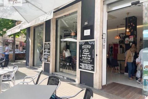 Commercial property in Valencia, Spain 113 sq.m. No. 194182