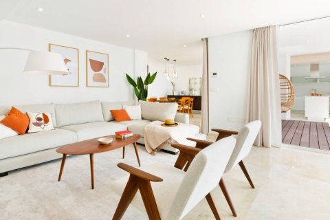 Villa for sale in Altea, Alicante, Spain 4 bedrooms, 405 sq.m. No. 176548 - photo 3