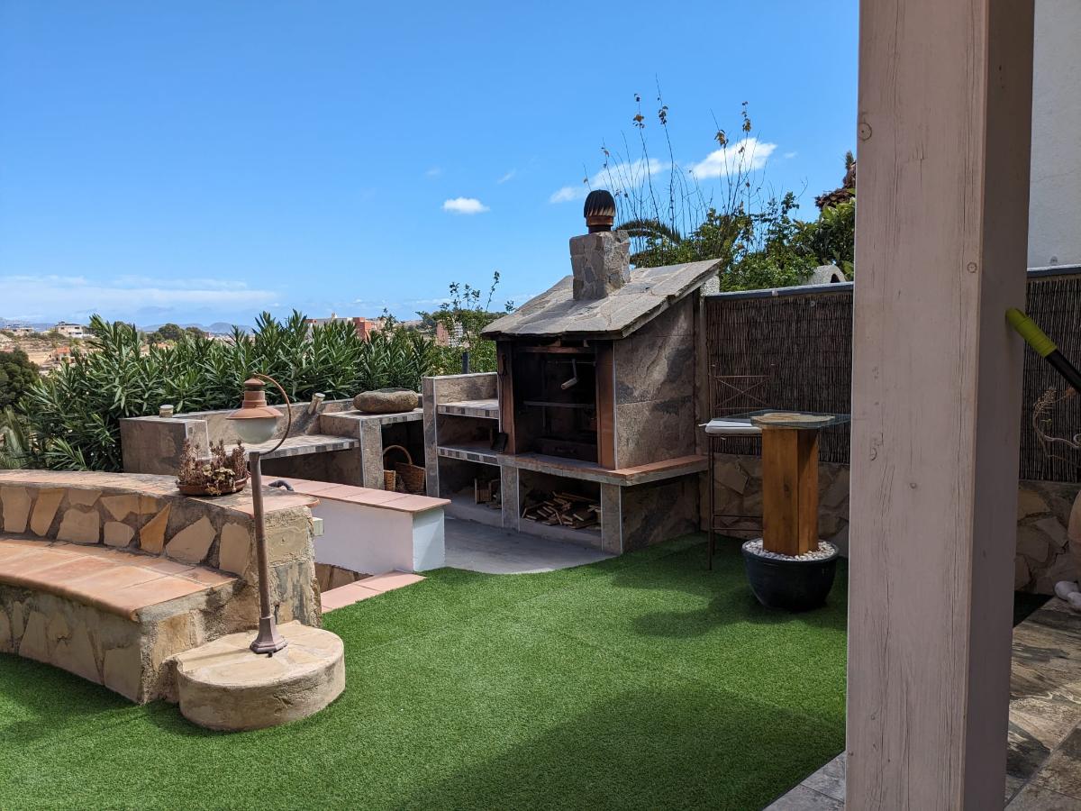 Villa in Calpe, Alicante, Spain 6 bedrooms, 350 sq.m. No. 80279