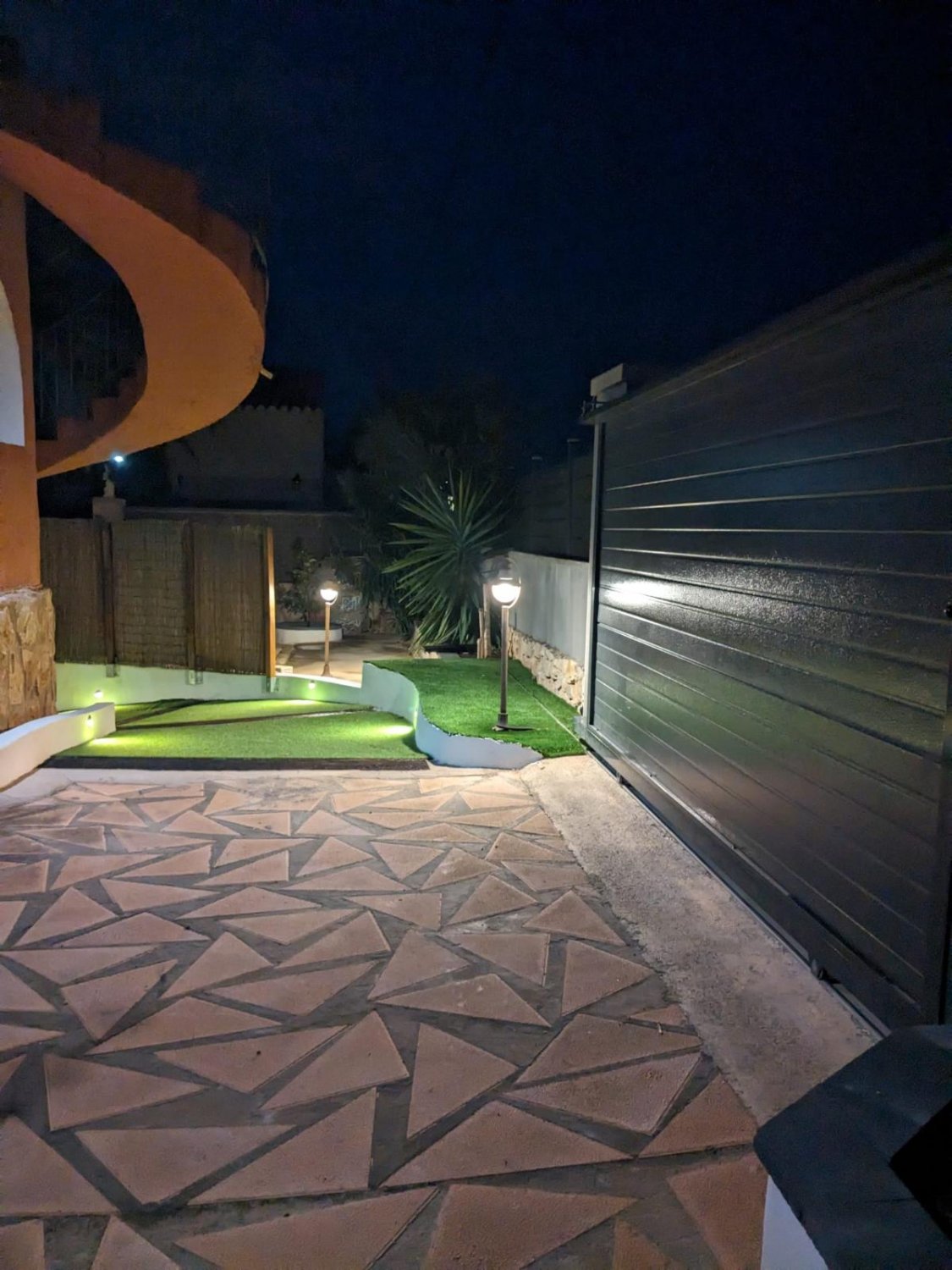 Villa in Calpe, Alicante, Spain 6 bedrooms, 350 sq.m. No. 80279