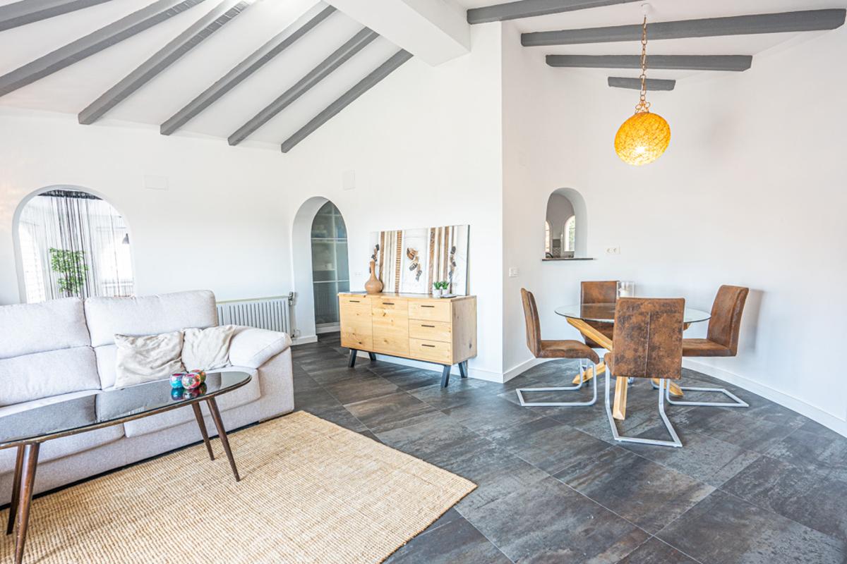 Villa in Calpe, Alicante, Spain 6 bedrooms, 350 sq.m. No. 80279