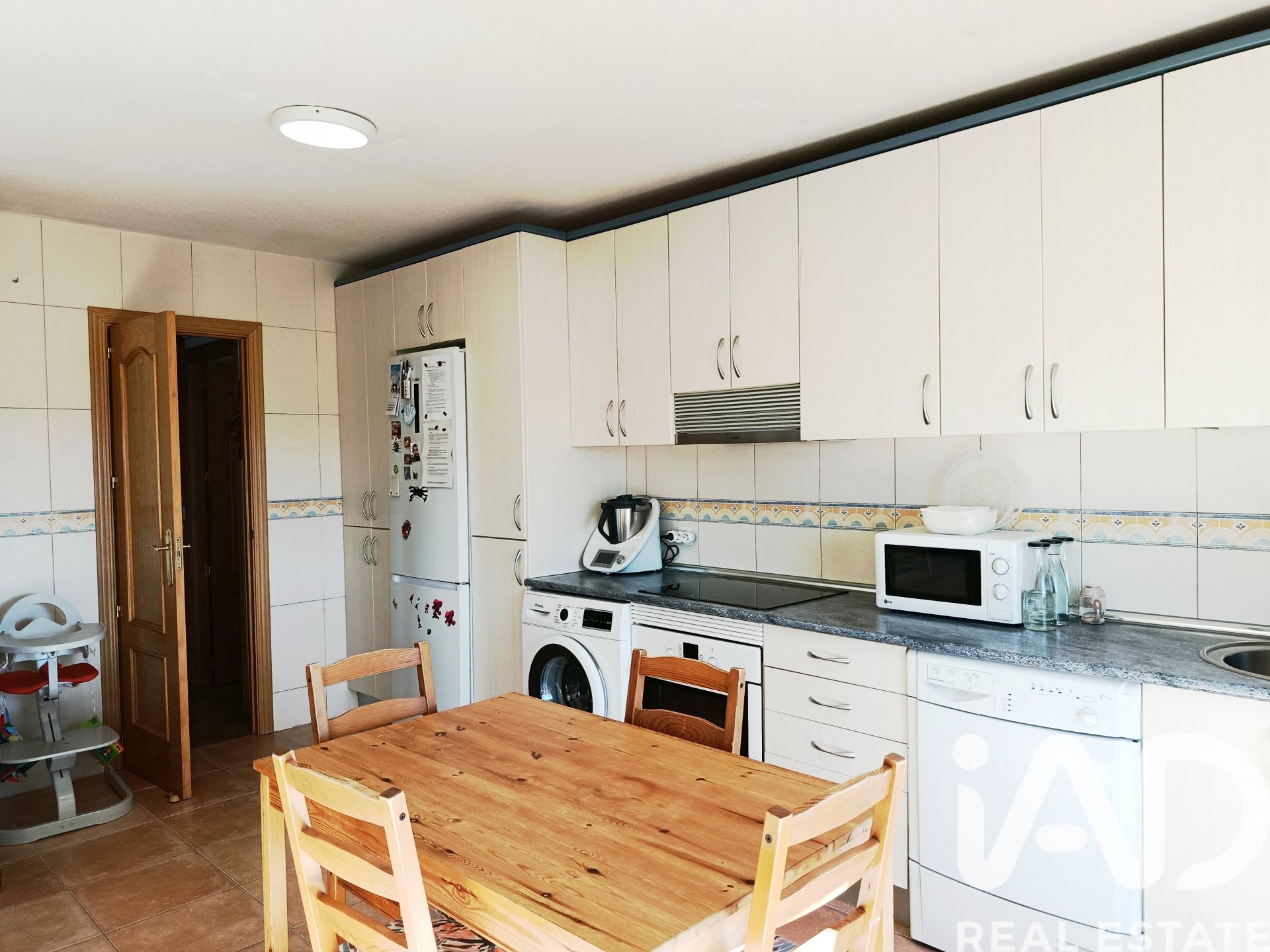 Casa a Meco, Madrid, Spagna 4 camere da letto, 252 mq. N° 172697