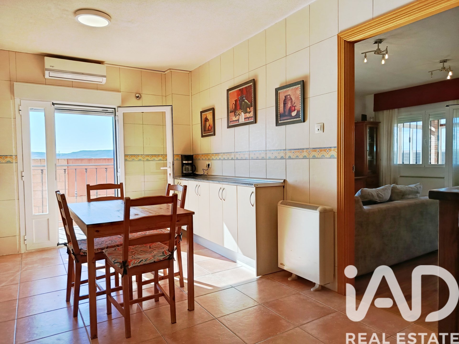 Casa a Meco, Madrid, Spagna 4 camere da letto, 252 mq. N° 172697