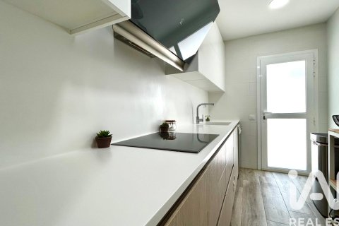 Villetta a schiera in vendita a Sabadell, Barcelona, Spagna 3 camere da letto, 125 mq. N° 172696 - foto 10