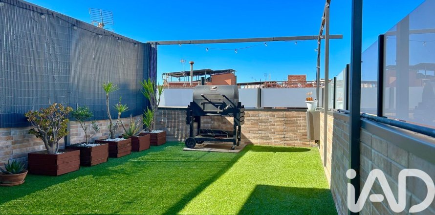 Villetta a schiera a Sabadell, Barcelona, Spagna 3 camere da letto, 125 mq. N° 172696