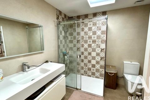 Villetta a schiera in vendita a Sabadell, Barcelona, Spagna 3 camere da letto, 125 mq. N° 172696 - foto 22