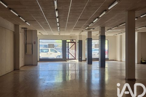 Commercial property in Sant Carles De La Rapita, Tarragona, Spain 371 sq.m. No. 172698