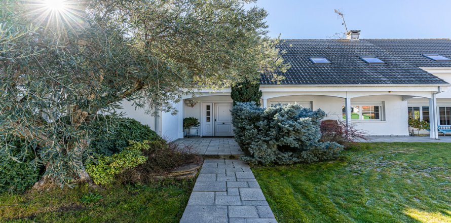 Villa Pozuelo de Alarcon, Madrid, Espagne 6 chambres, 450 m2 No. 107564