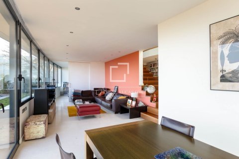 Villa for sale in Alella, Barcelona, Spain 4 bedrooms, 303 sq.m. No. 150653 - photo 8
