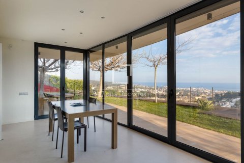 Villa for sale in Alella, Barcelona, Spain 4 bedrooms, 303 sq.m. No. 150653 - photo 6