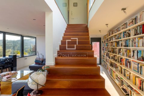 Villa for sale in Alella, Barcelona, Spain 4 bedrooms, 303 sq.m. No. 150653 - photo 5