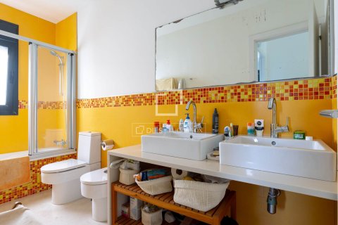 Villa for sale in Alella, Barcelona, Spain 4 bedrooms, 303 sq.m. No. 150653 - photo 23