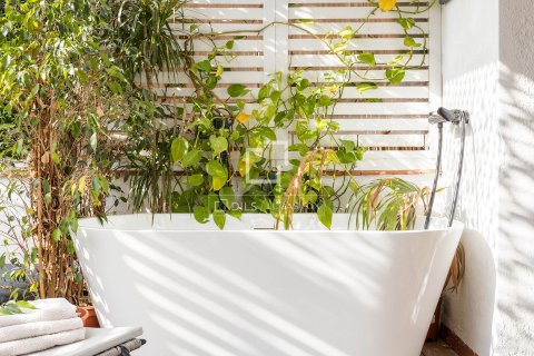 Apartamento en venta en Barcelona, España 3 dormitorios, 135 m2 No. 150652 - foto 10