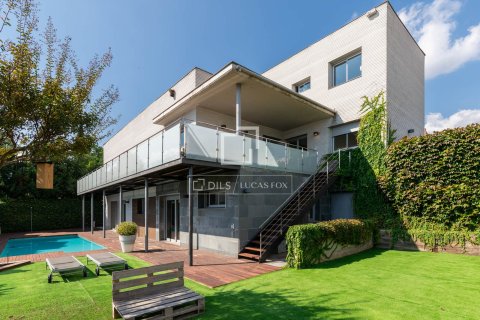 Вилла в Сан-Кугат-дель-Вальес, Барселона, Испания 5 спален, 532м2 №150654