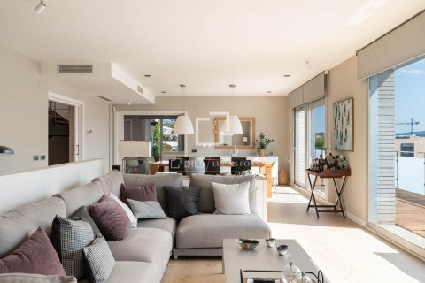 Villa for sale in Sant Cugat Del Valles, Barcelona, Spain 5 bedrooms, 532 sq.m. No. 150654 - photo 8