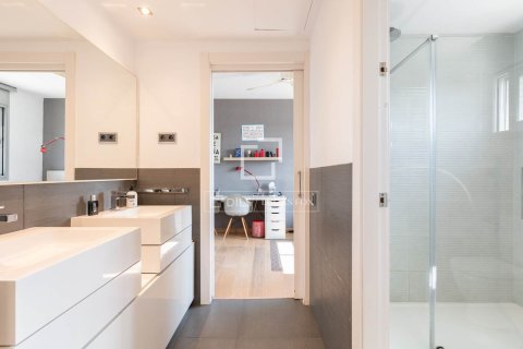 Villa for sale in Sant Cugat Del Valles, Barcelona, Spain 5 bedrooms, 532 sq.m. No. 150654 - photo 25