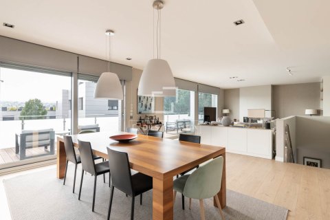 Villa for sale in Sant Cugat Del Valles, Barcelona, Spain 5 bedrooms, 532 sq.m. No. 150654 - photo 6