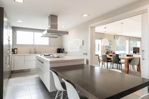 Villa for sale in Sant Cugat Del Valles, Barcelona, Spain 5 bedrooms, 532 sq.m. No. 150654 - photo 5