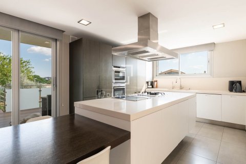 Villa for sale in Sant Cugat Del Valles, Barcelona, Spain 5 bedrooms, 532 sq.m. No. 150654 - photo 10