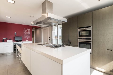 Villa for sale in Sant Cugat Del Valles, Barcelona, Spain 5 bedrooms, 532 sq.m. No. 150654 - photo 12