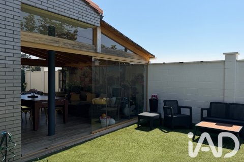 Townhouse zum Verkauf in Valverde de la Virgen, Leon, Spanien 5 Schlafzimmer, 250 m2 Nr. 196597 - Foto 3