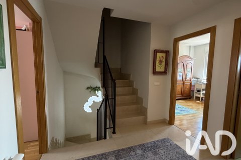 Townhouse zum Verkauf in Valverde de la Virgen, Leon, Spanien 5 Schlafzimmer, 250 m2 Nr. 196597 - Foto 22