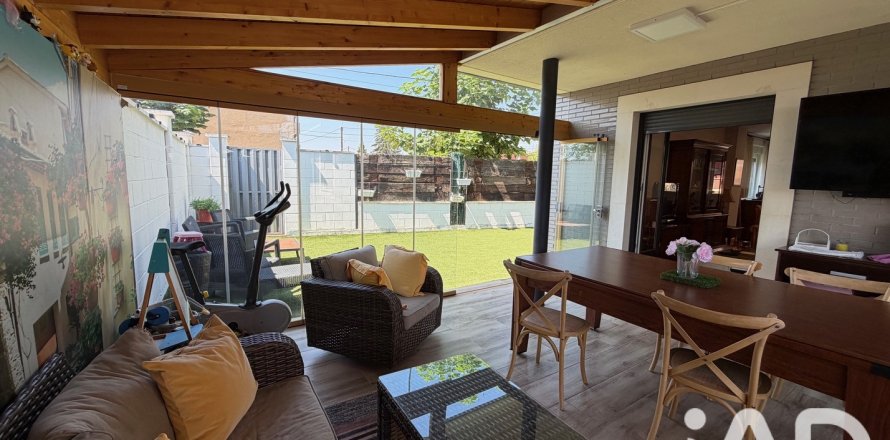 Townhouse in Valverde de la Virgen, Leon, Spanien 5 Schlafzimmer, 250 m2 Nr. 196597