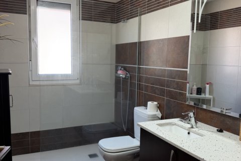Townhouse zum Verkauf in Valverde de la Virgen, Leon, Spanien 5 Schlafzimmer, 250 m2 Nr. 196597 - Foto 23