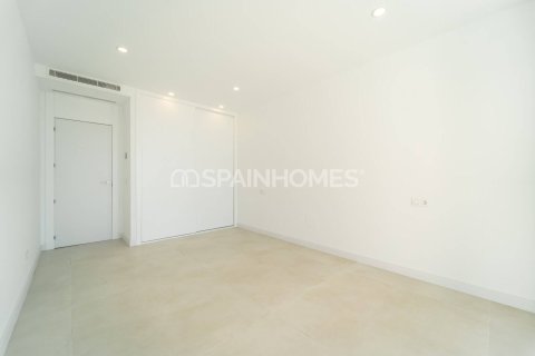 Villa for sale in Benalmadena, Malaga, Spain 5 bedrooms, 367 sq.m. No. 139741 - photo 26