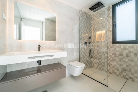 Villa for sale in Benalmadena, Malaga, Spain 5 bedrooms, 367 sq.m. No. 139741 - photo 28