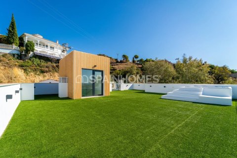 Villa for sale in Benalmadena, Malaga, Spain 5 bedrooms, 367 sq.m. No. 139741 - photo 10
