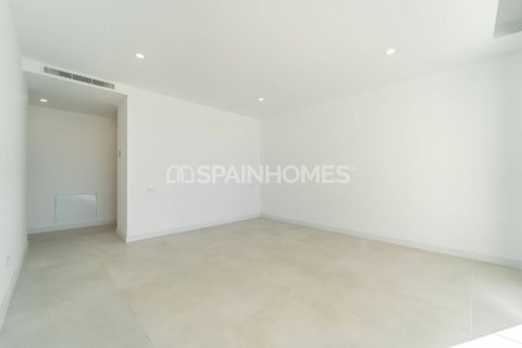 Villa for sale in Benalmadena, Malaga, Spain 5 bedrooms, 367 sq.m. No. 139741 - photo 27